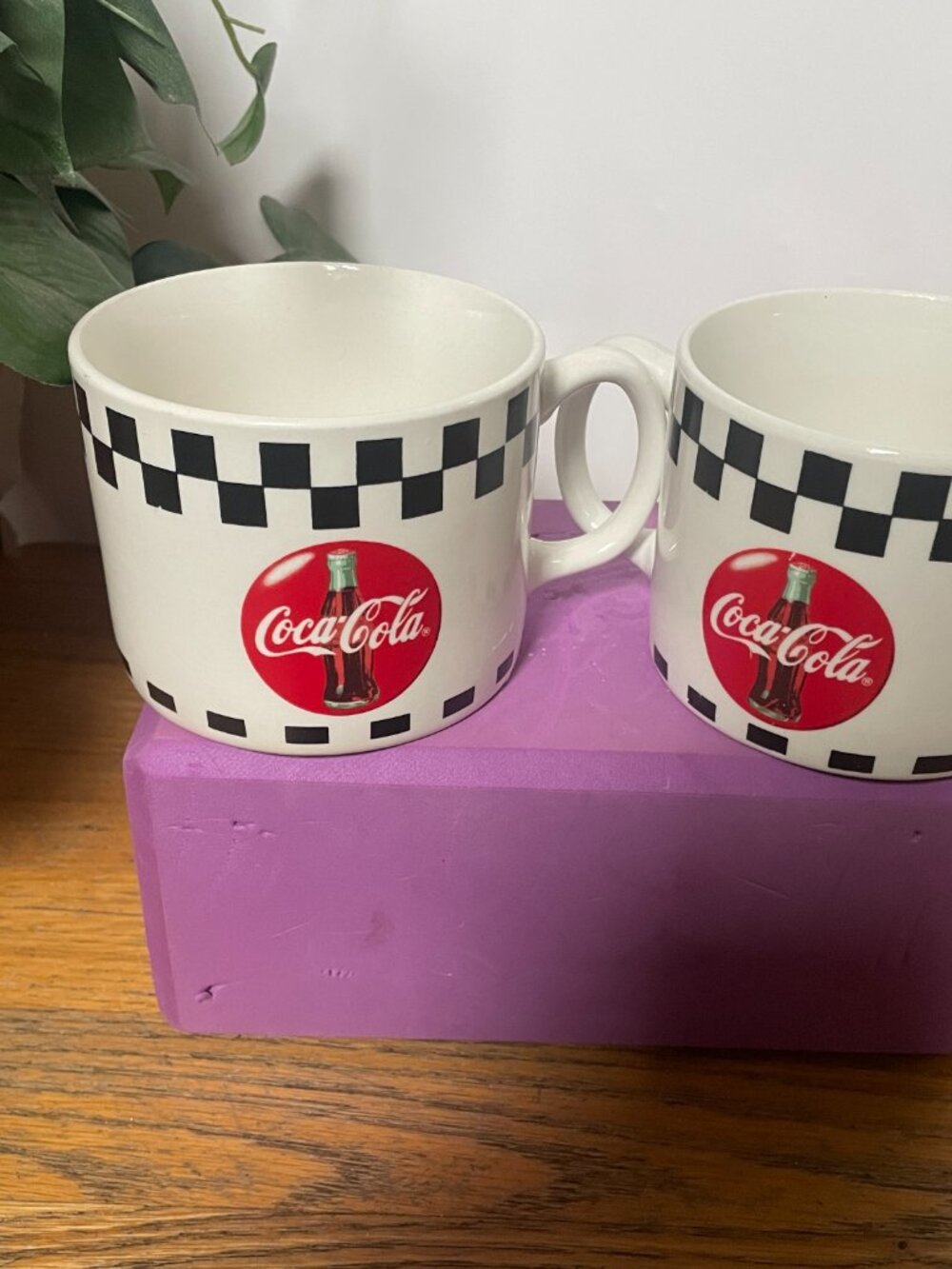 Coca-Cola Vintage Mugs 1997 by Gibson - Picture 2 of 7